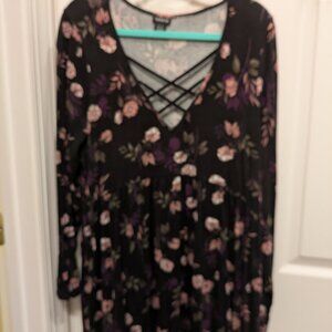 Torrid strappy neck line V neck top